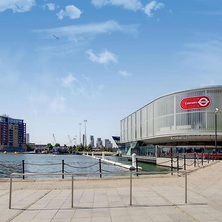 Two Bedroom Apartment - London Excel Stays Екстер'єр фото