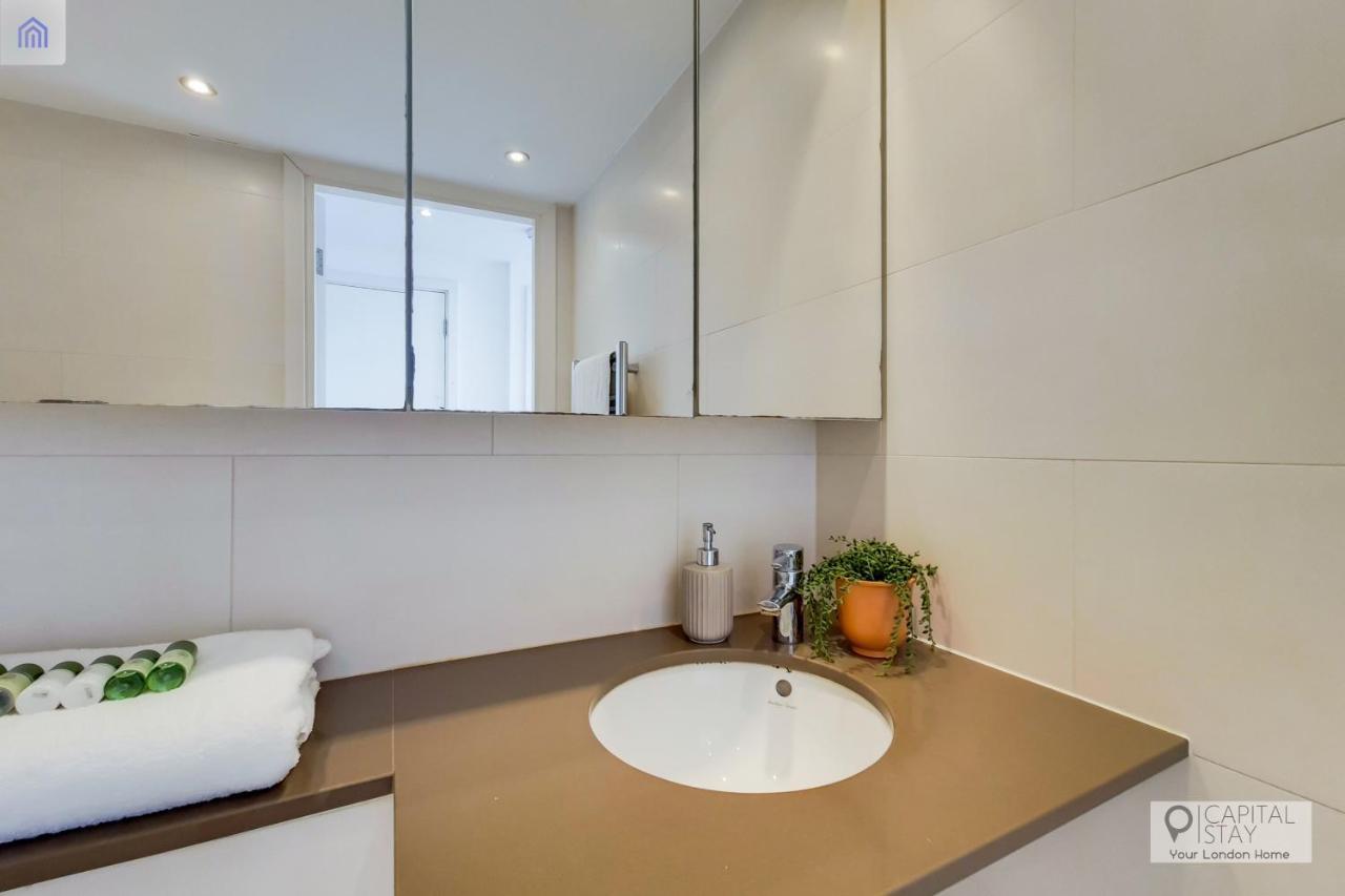 Two Bedroom Apartment - London Excel Stays Екстер'єр фото