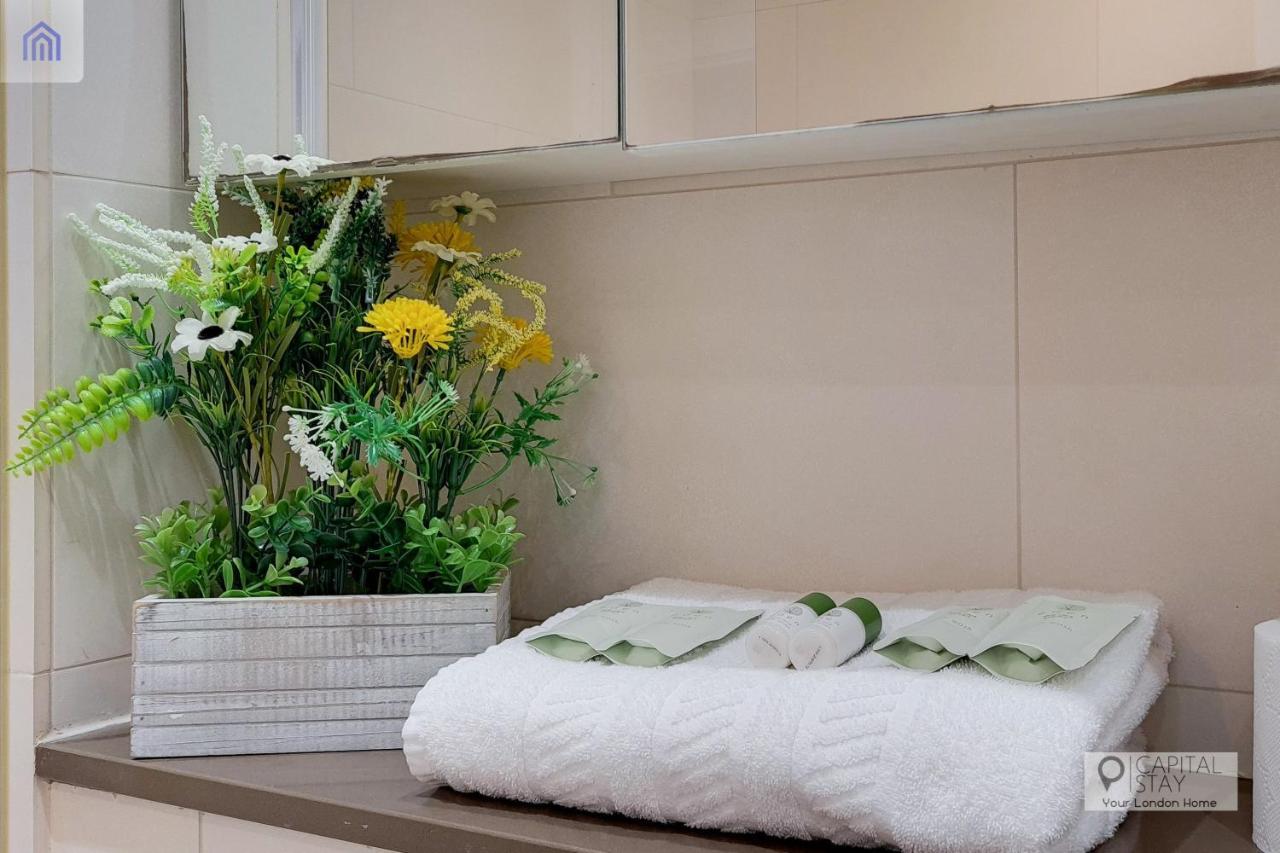 Two Bedroom Apartment - London Excel Stays Екстер'єр фото