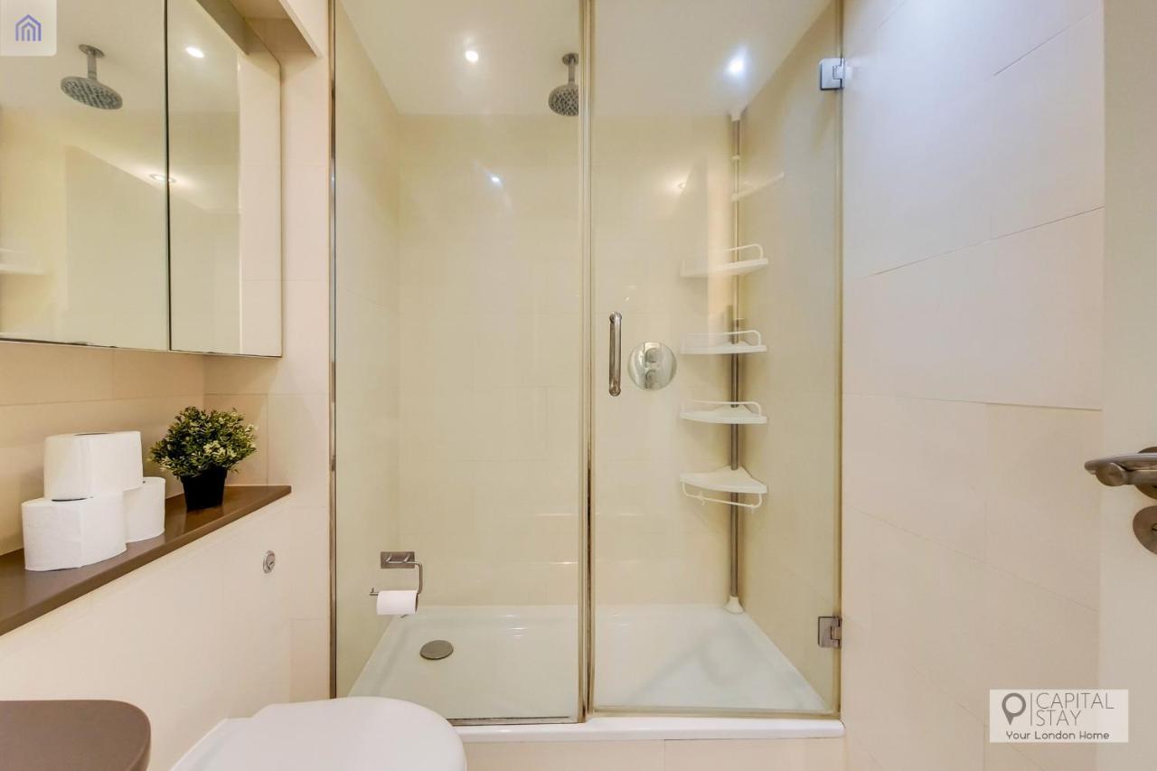 Two Bedroom Apartment - London Excel Stays Екстер'єр фото